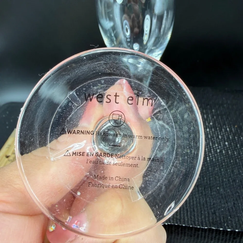 West Elm Gold‎ Star Wine Glasses Set of 2 Clear Stemmed Glassware Holiday Clear